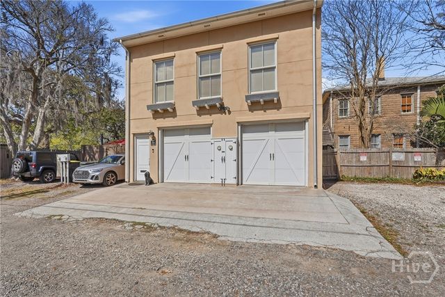 407 E Hall Street, Savannah, GA 31401