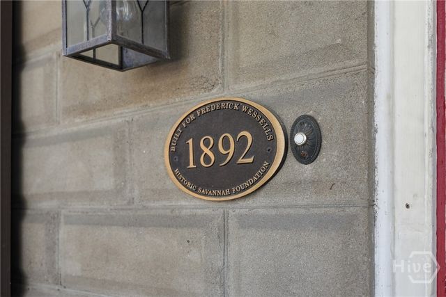 407 E Hall Street, Savannah, GA 31401