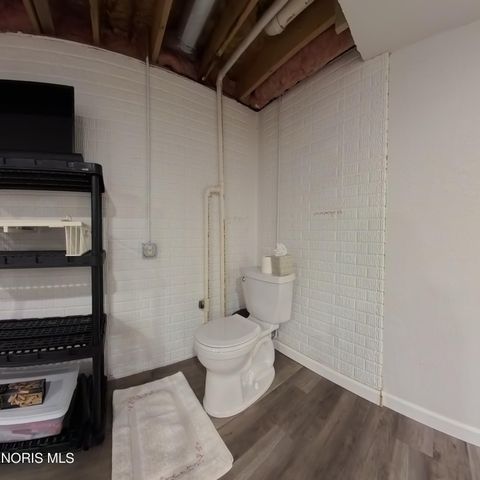 1013 S Lallendorf Road, Oregon, OH 43616