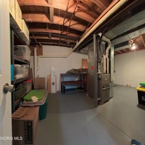 1013 S Lallendorf Road, Oregon, OH 43616