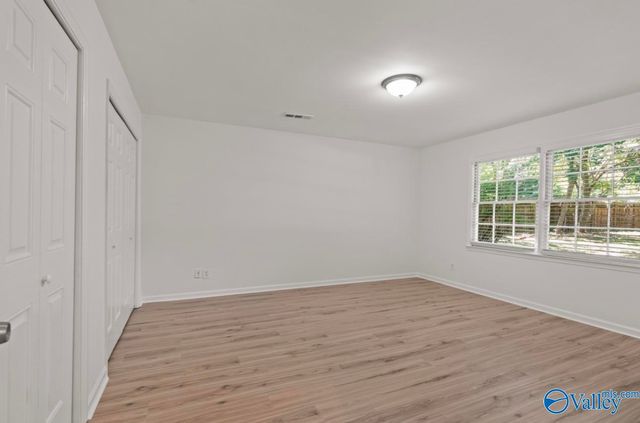 2906 Hunterwood Drive SE, Decatur, AL 35601