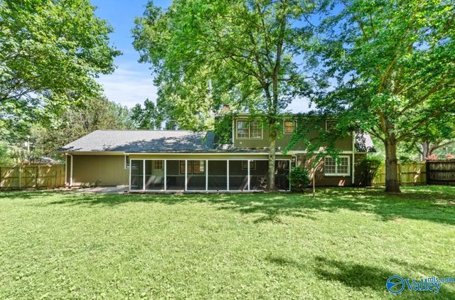 2906 Hunterwood Drive SE, Decatur, AL 35601