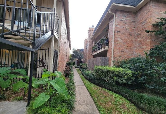 1601 S Shepherd Drive 164, Houston, TX 77019