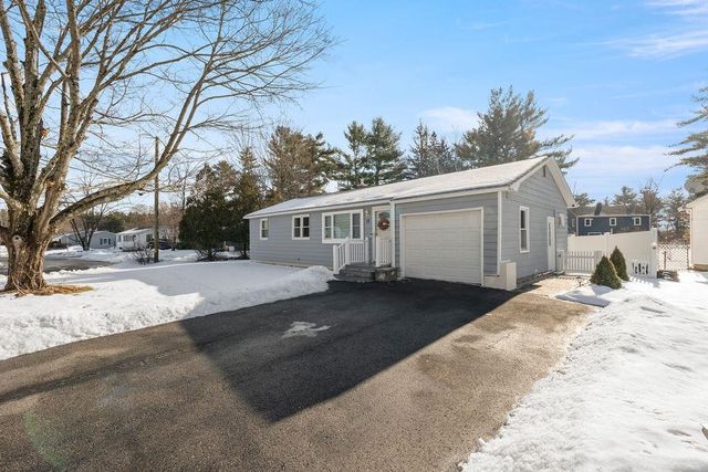 15 Kelwyn Drive, Rollinsford, NH 03078
