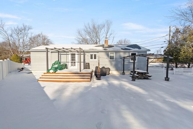 15 Kelwyn Drive, Rollinsford, NH 03078