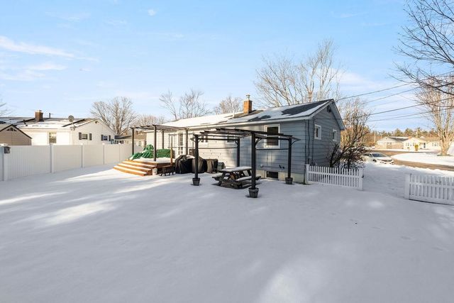 15 Kelwyn Drive, Rollinsford, NH 03078