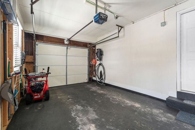 15 Kelwyn Drive, Rollinsford, NH 03078