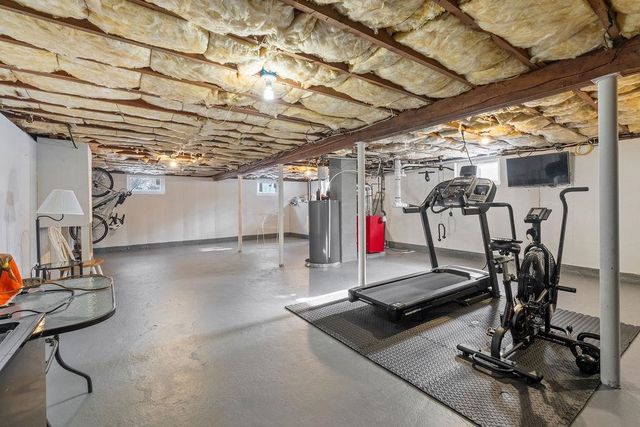 15 Kelwyn Drive, Rollinsford, NH 03078