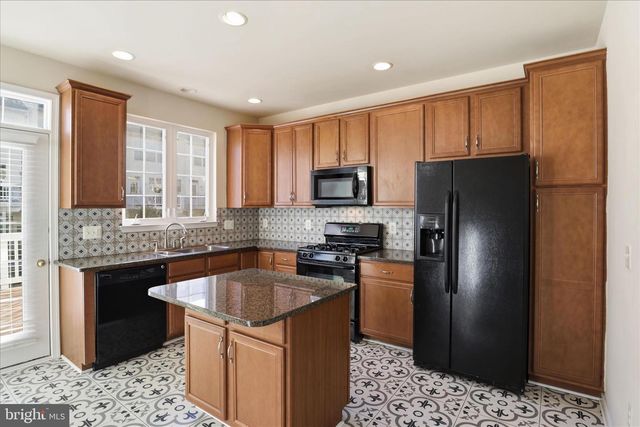 20432 HOMELAND TER, Ashburn, VA 20147