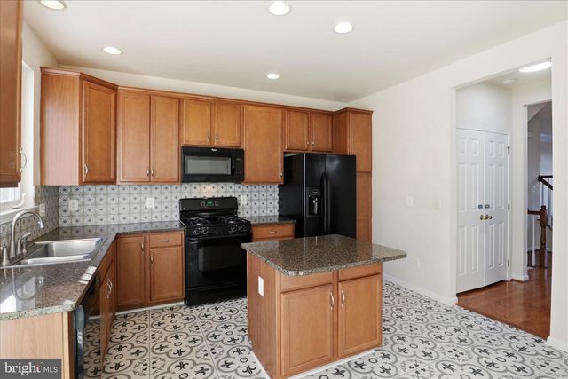 20432 HOMELAND TER, Ashburn, VA 20147