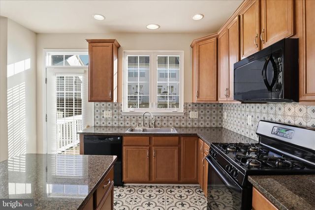 20432 HOMELAND TER, Ashburn, VA 20147