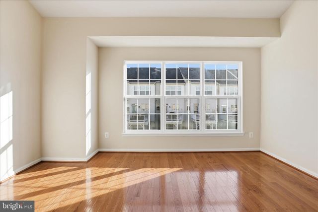 20432 HOMELAND TER, Ashburn, VA 20147