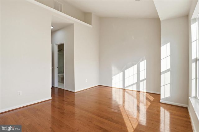 20432 HOMELAND TER, Ashburn, VA 20147