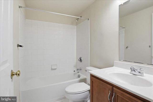 20432 HOMELAND TER, Ashburn, VA 20147