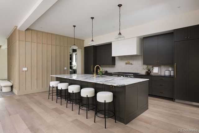 2070 S Saint Paul Street, Denver, CO 80210