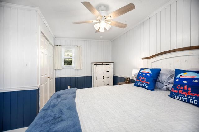 169 N County Road 4945, Etoile, TX 75944