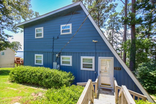 169 N County Road 4945, Etoile, TX 75944