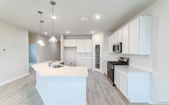 6543 Scooby Acres, San Antonio, TX 78253