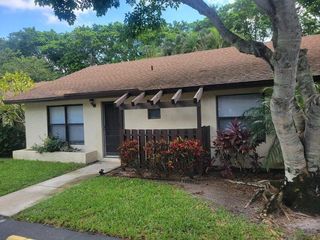 66 Via De Casas Norte, Boynton Beach, FL 33426