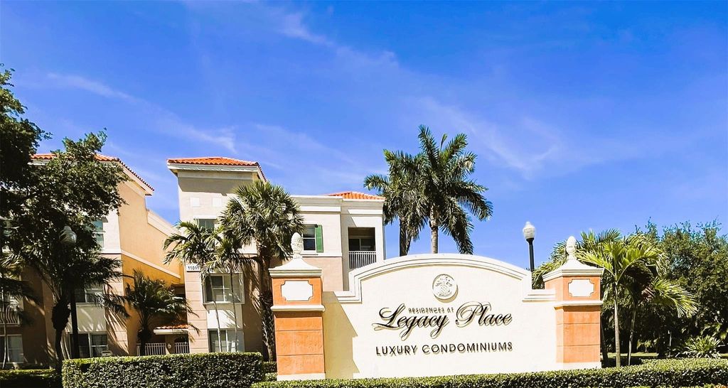 11013 Legacy Lane 303, Palm Beach Gardens, FL 33410