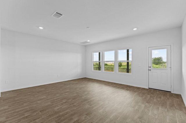 12200 Silverton Tree BND, Mustang Ridge, TX 78610