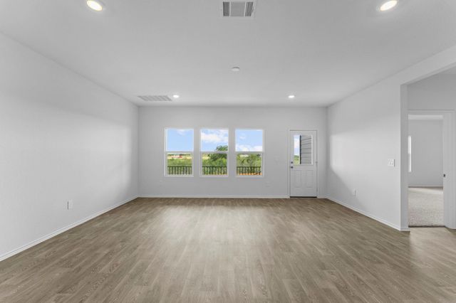 12200 Silverton Tree BND, Mustang Ridge, TX 78610