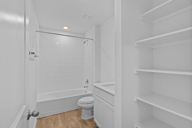 12200 Silverton Tree BND, Mustang Ridge, TX 78610