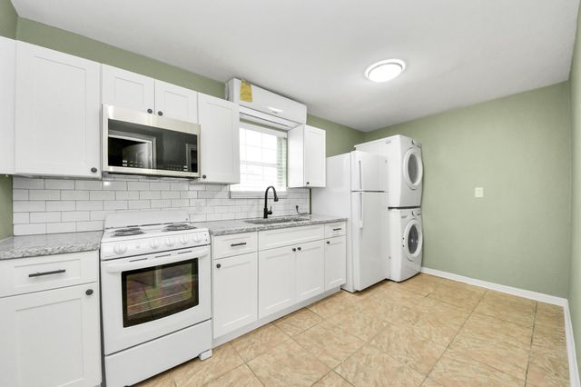 4102 Engelke Street C, Houston, TX 77003
