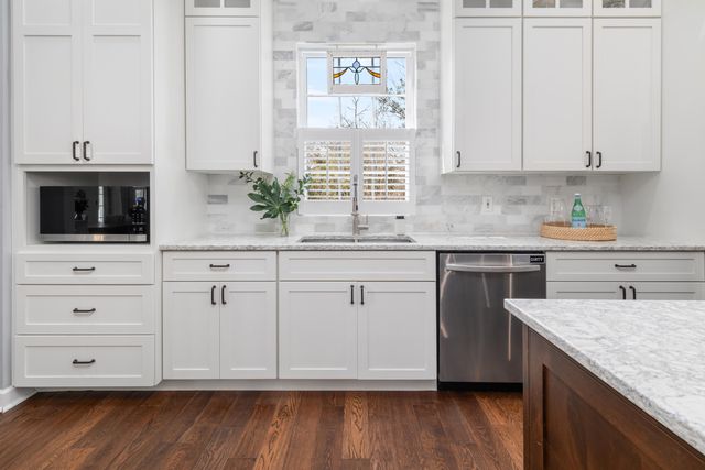 201 N Ladd Court, Charleston, SC 29492