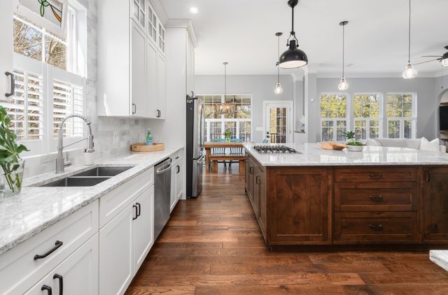 201 N Ladd Court, Charleston, SC 29492