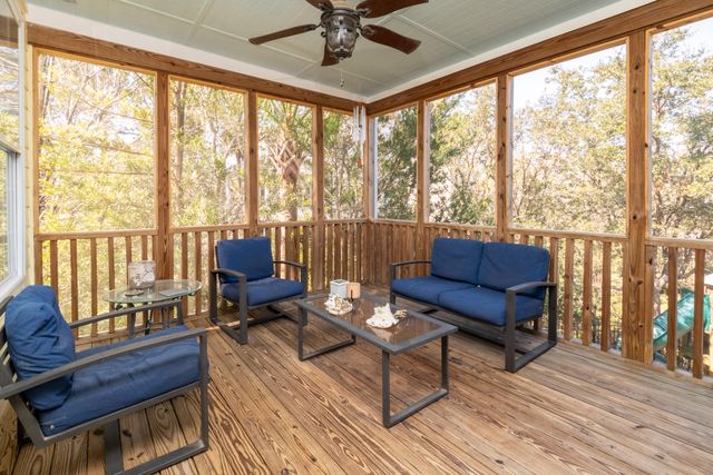 201 N Ladd Court, Charleston, SC 29492