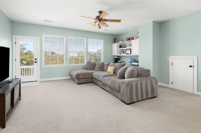 201 N Ladd Court, Charleston, SC 29492