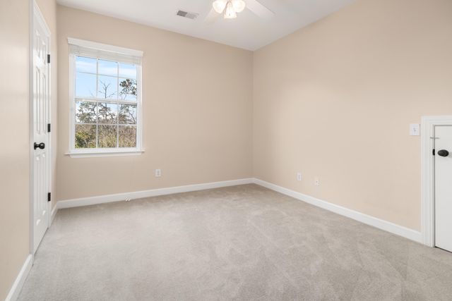 201 N Ladd Court, Charleston, SC 29492