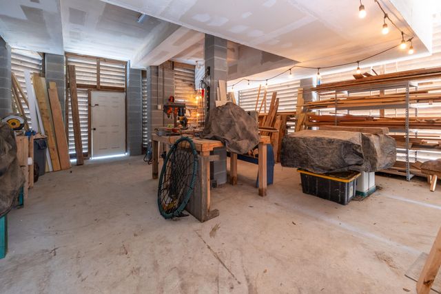 201 N Ladd Court, Charleston, SC 29492