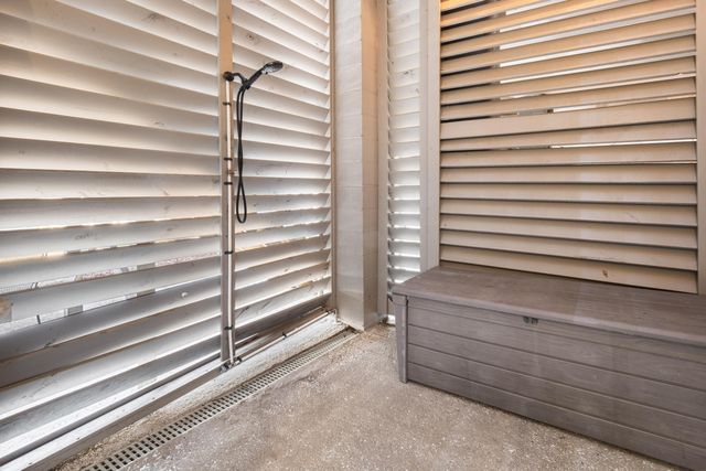 201 N Ladd Court, Charleston, SC 29492