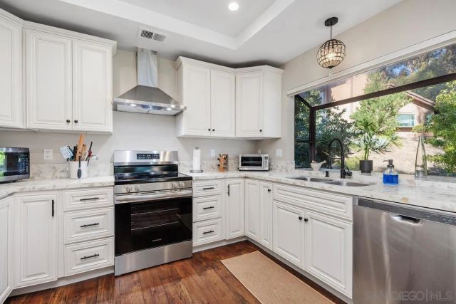 1844 Wintergreen Glen, Escondido, CA 92026