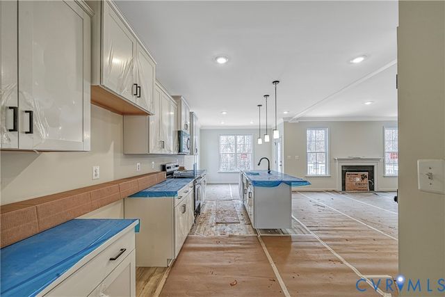 925 Moody Town Rd, Bumpass, VA 23024