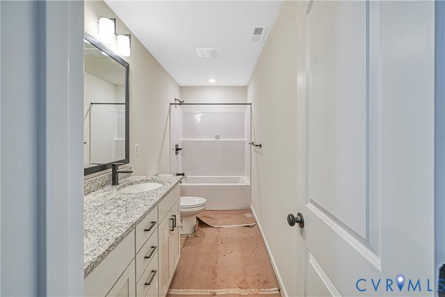 925 Moody Town Rd, Bumpass, VA 23024