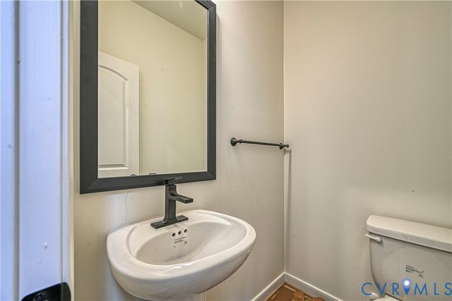 925 Moody Town Rd, Bumpass, VA 23024