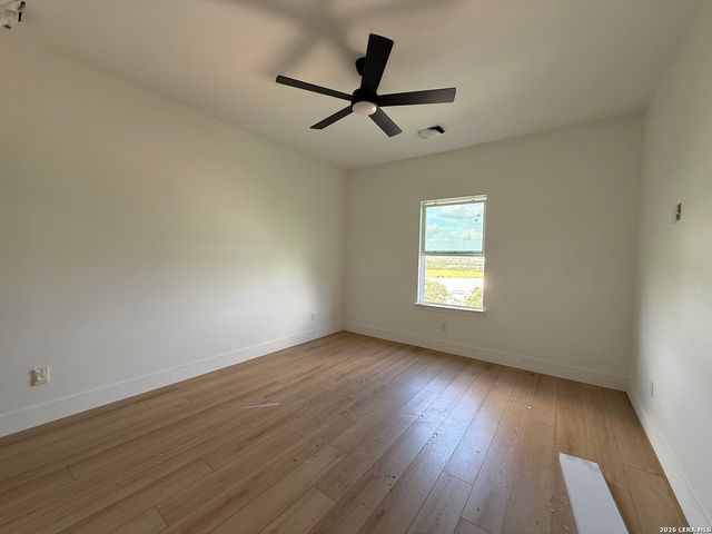106 MAGNOLIA CIR, Boerne, TX 78006