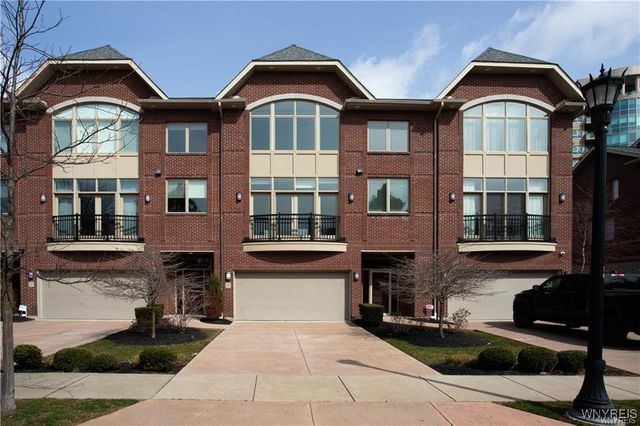 35 Ojibwa Circle, Buffalo, NY 14202