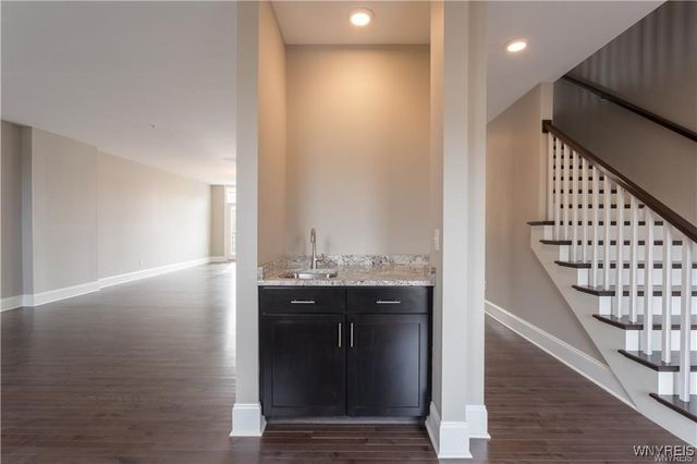 35 Ojibwa Circle, Buffalo, NY 14202