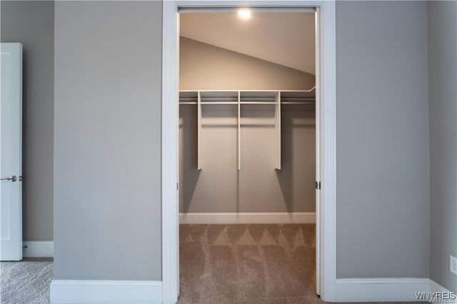 35 Ojibwa Circle, Buffalo, NY 14202