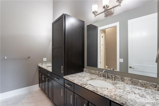 35 Ojibwa Circle, Buffalo, NY 14202