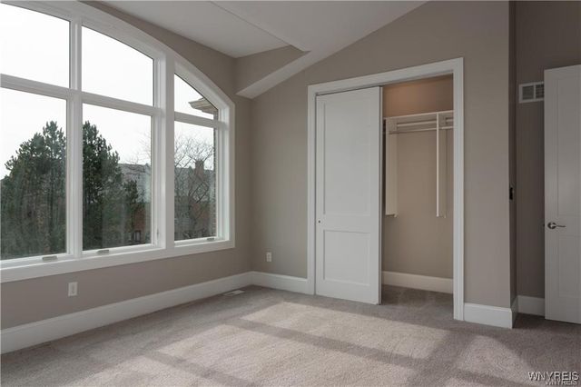 35 Ojibwa Circle, Buffalo, NY 14202