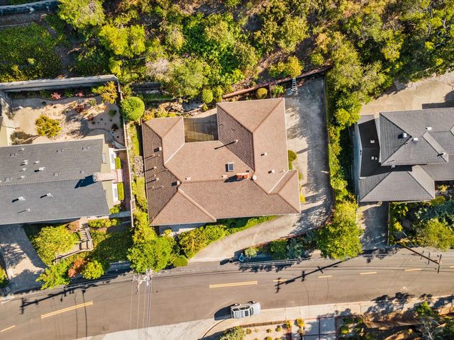 2726 El Prado Road, Burlingame, CA 94010