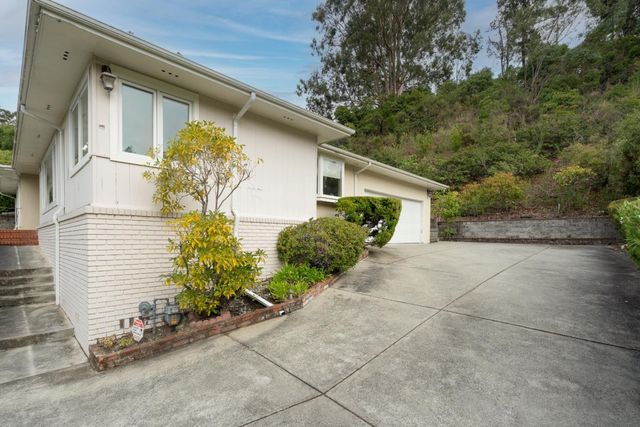 2726 El Prado Road, Burlingame, CA 94010