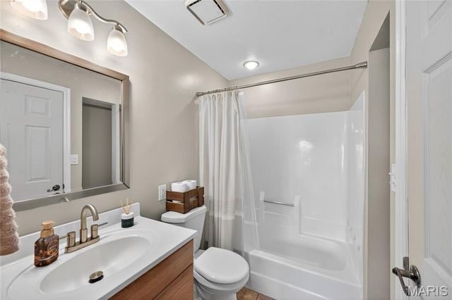 682 Sugar Trail Court 6, St Peters, MO 63376