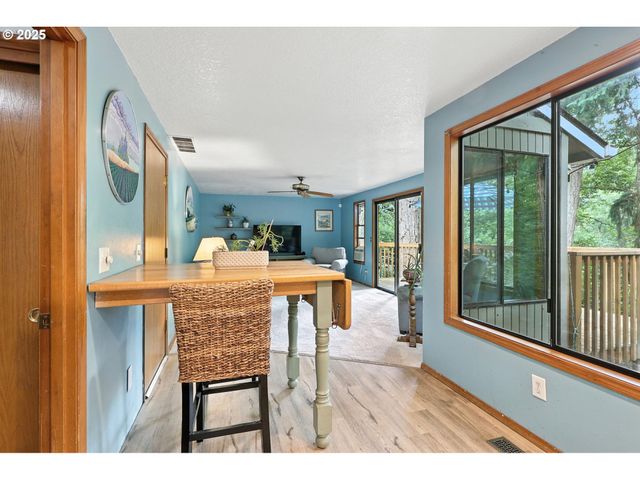 5450 Se PINE St, Hillsboro, OR 97123
