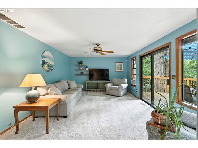 5450 Se PINE St, Hillsboro, OR 97123